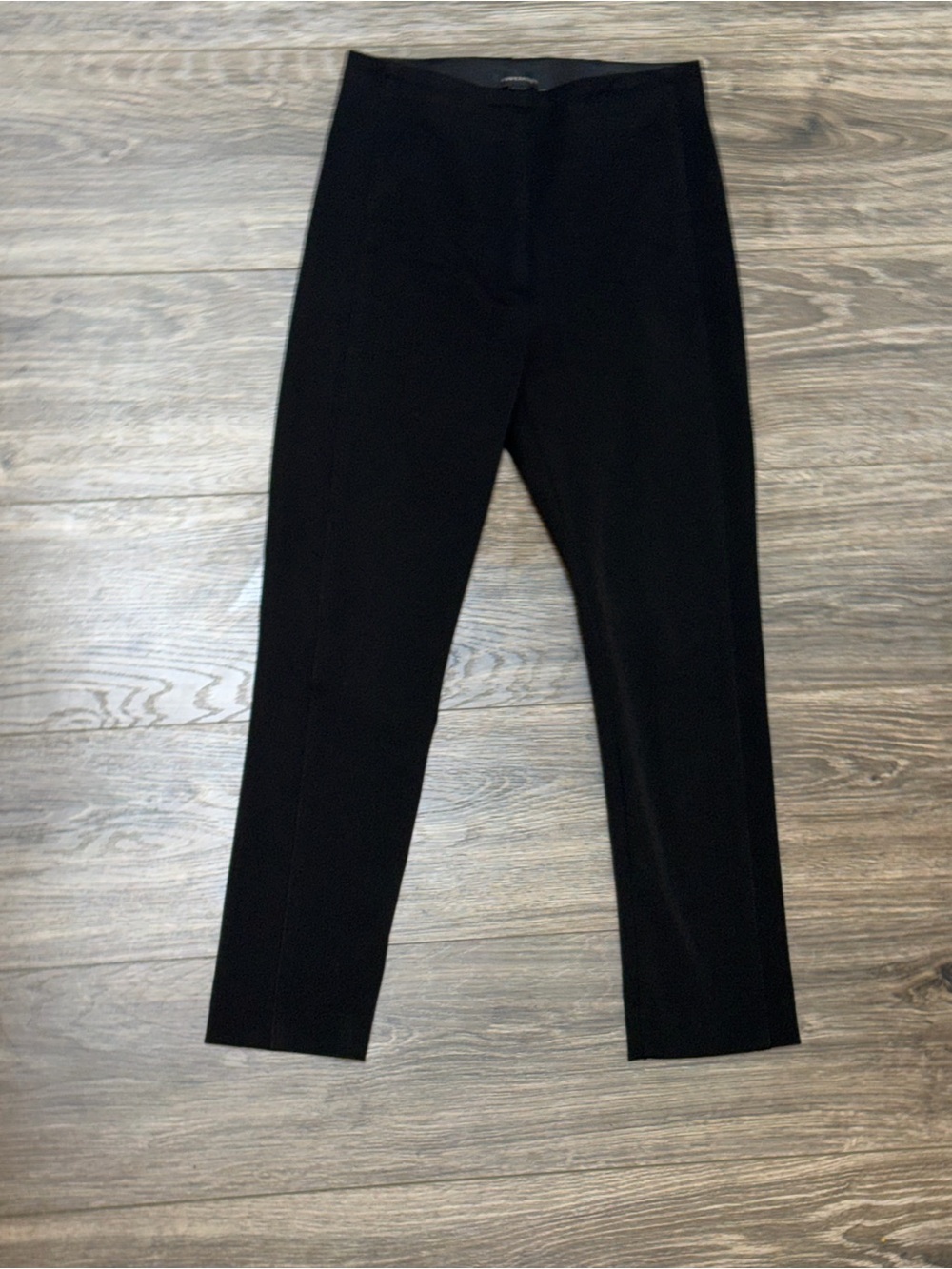 Ann Taylor Audrey Black Pull-On Slim Ankle Pants Size 0P Like New
